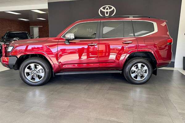 2024 Toyota Landcruiser Sahara FJA300R