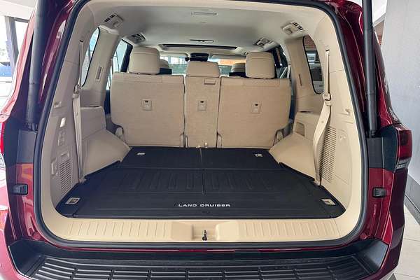 2024 Toyota Landcruiser Sahara FJA300R