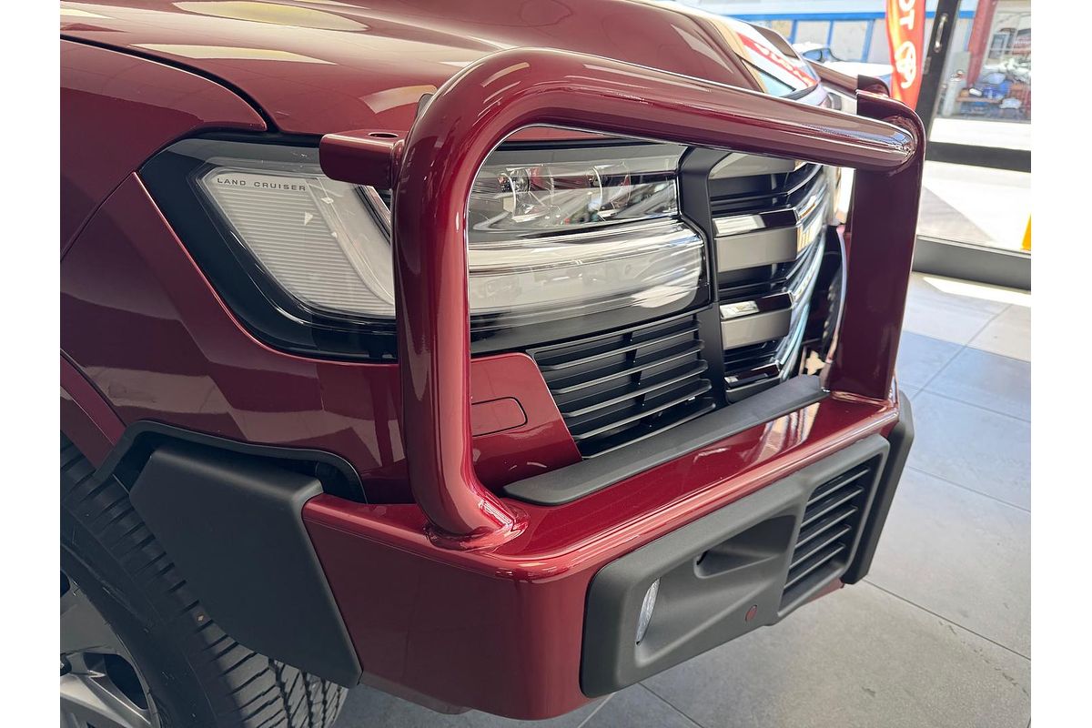 2024 Toyota Landcruiser Sahara FJA300R