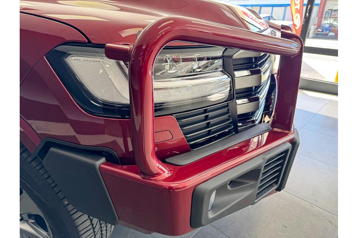 2024 Toyota Landcruiser Sahara FJA300R