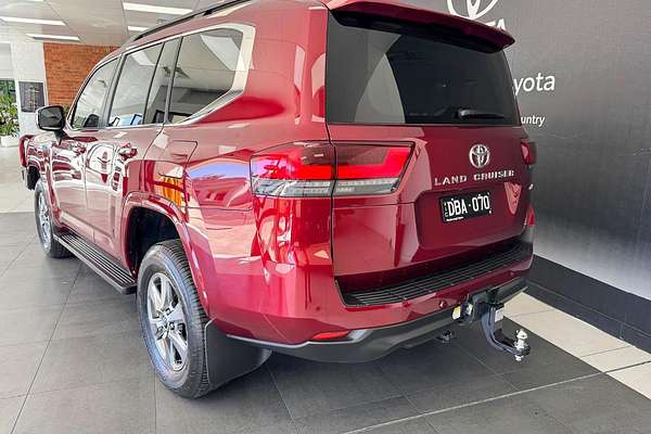 2024 Toyota Landcruiser Sahara FJA300R