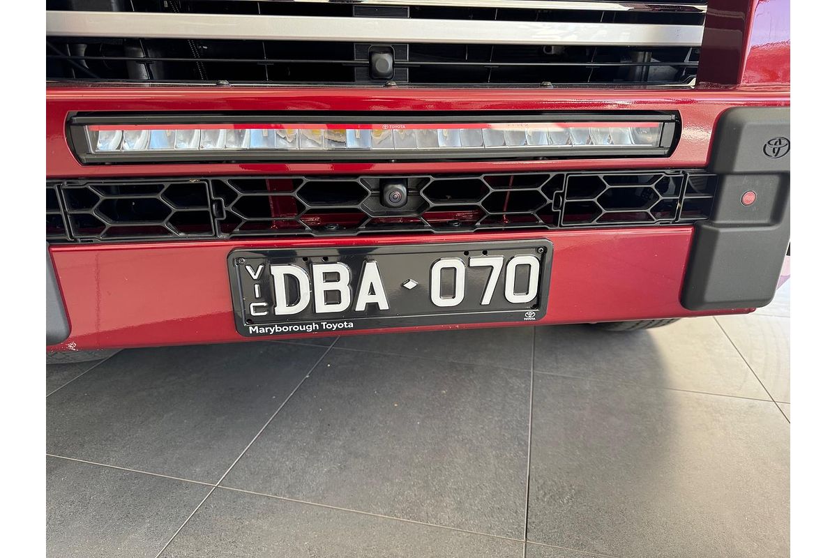 2024 Toyota Landcruiser Sahara FJA300R