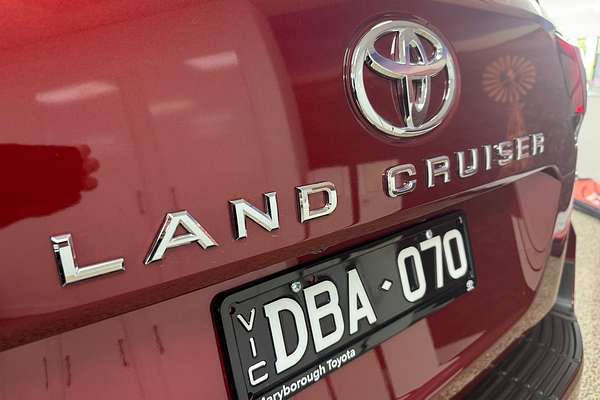 2024 Toyota Landcruiser Sahara FJA300R