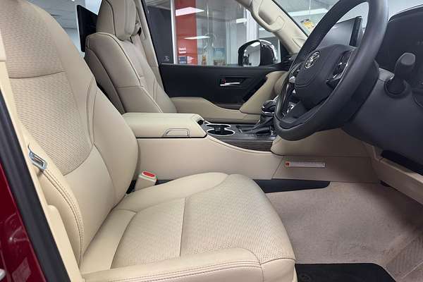 2024 Toyota Landcruiser Sahara FJA300R