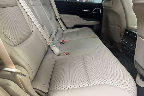2024 Toyota Landcruiser Sahara FJA300R