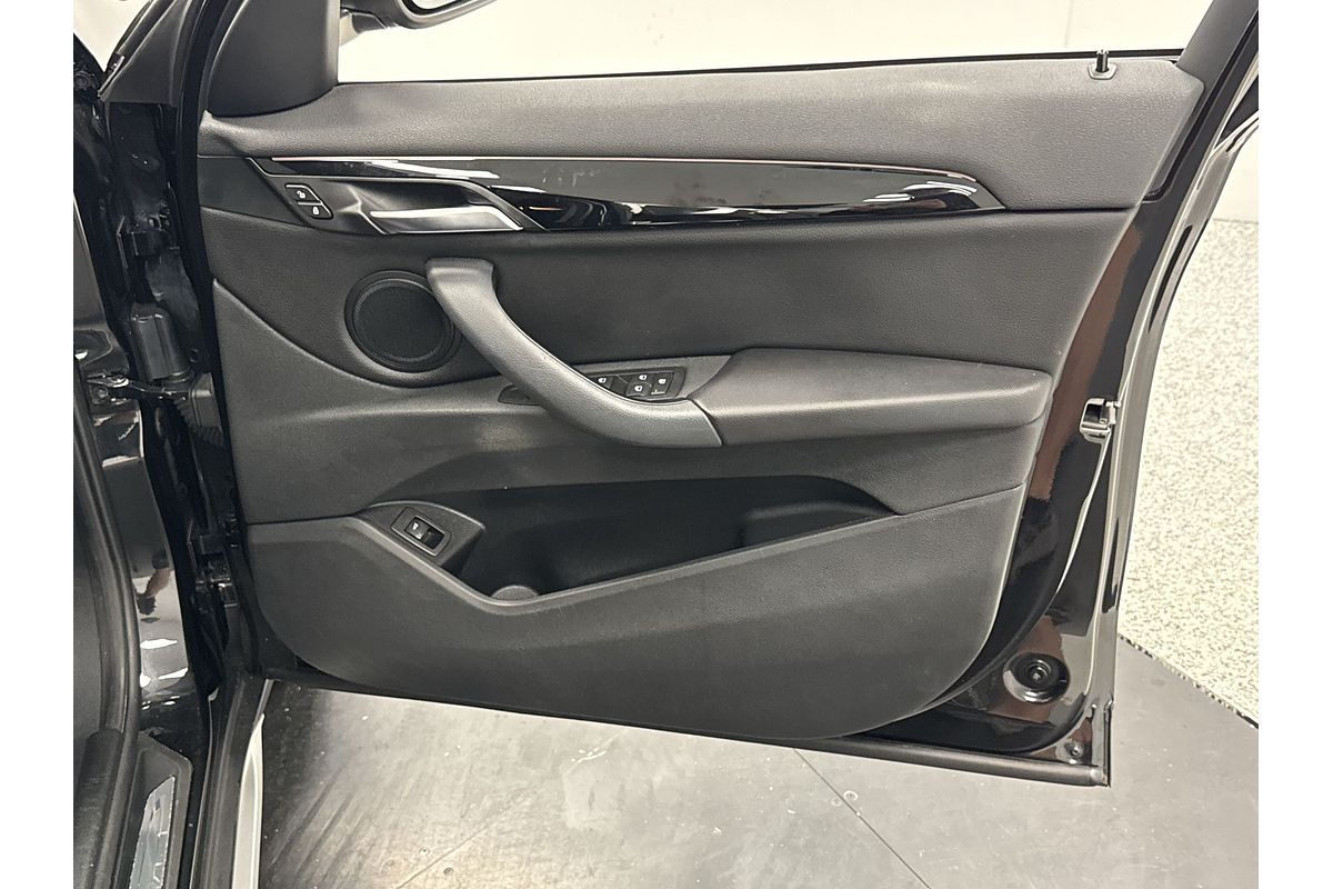 2019 BMW X1 sDrive18i F48