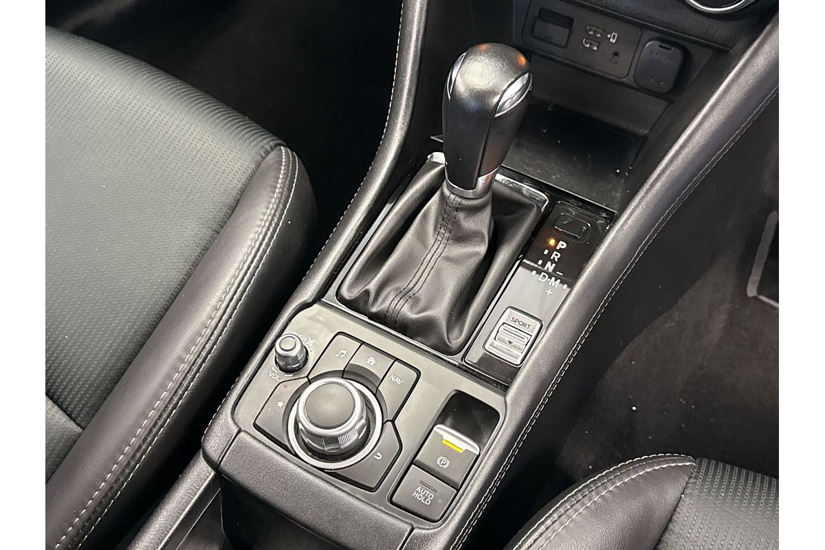 2022 Mazda CX-3 sTouring DK