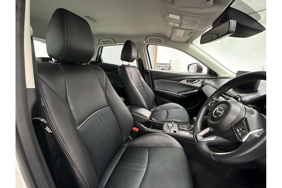 2022 Mazda CX-3 sTouring DK