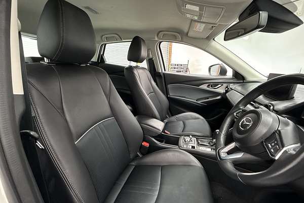 2022 Mazda CX-3 sTouring DK