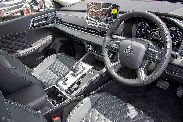2024 Mitsubishi Outlander