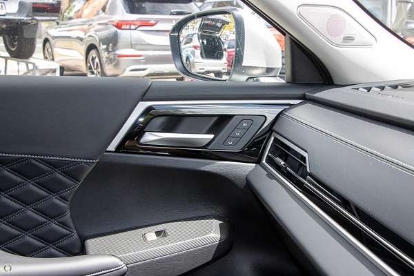 2024 Mitsubishi Outlander