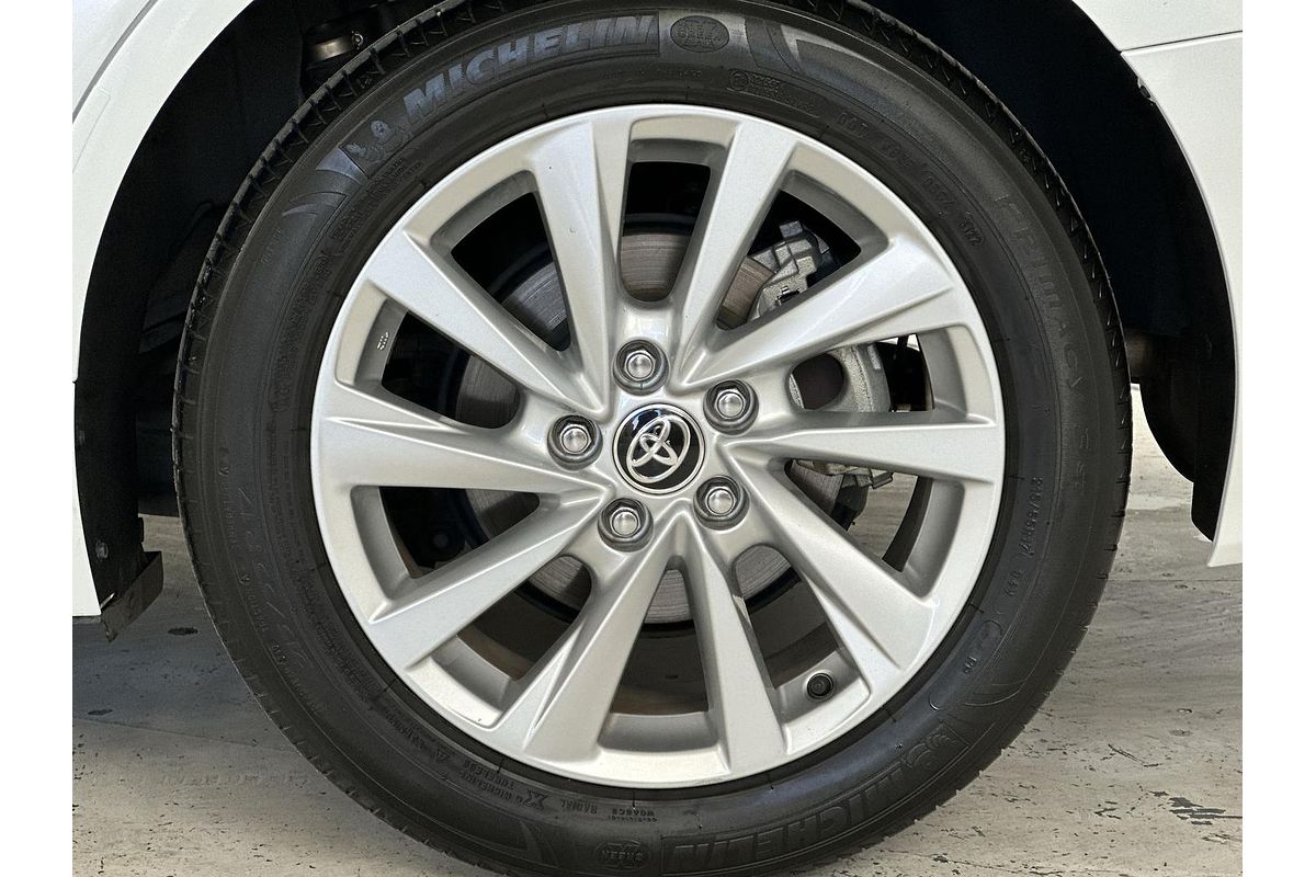 2022 Toyota Camry Ascent AXVH70R