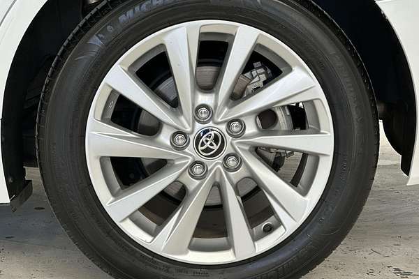 2022 Toyota Camry Ascent AXVH70R