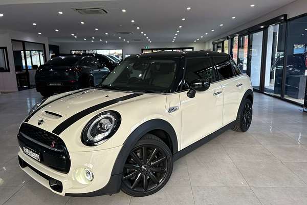 2020 MINI Hatch Cooper S F55 LCI