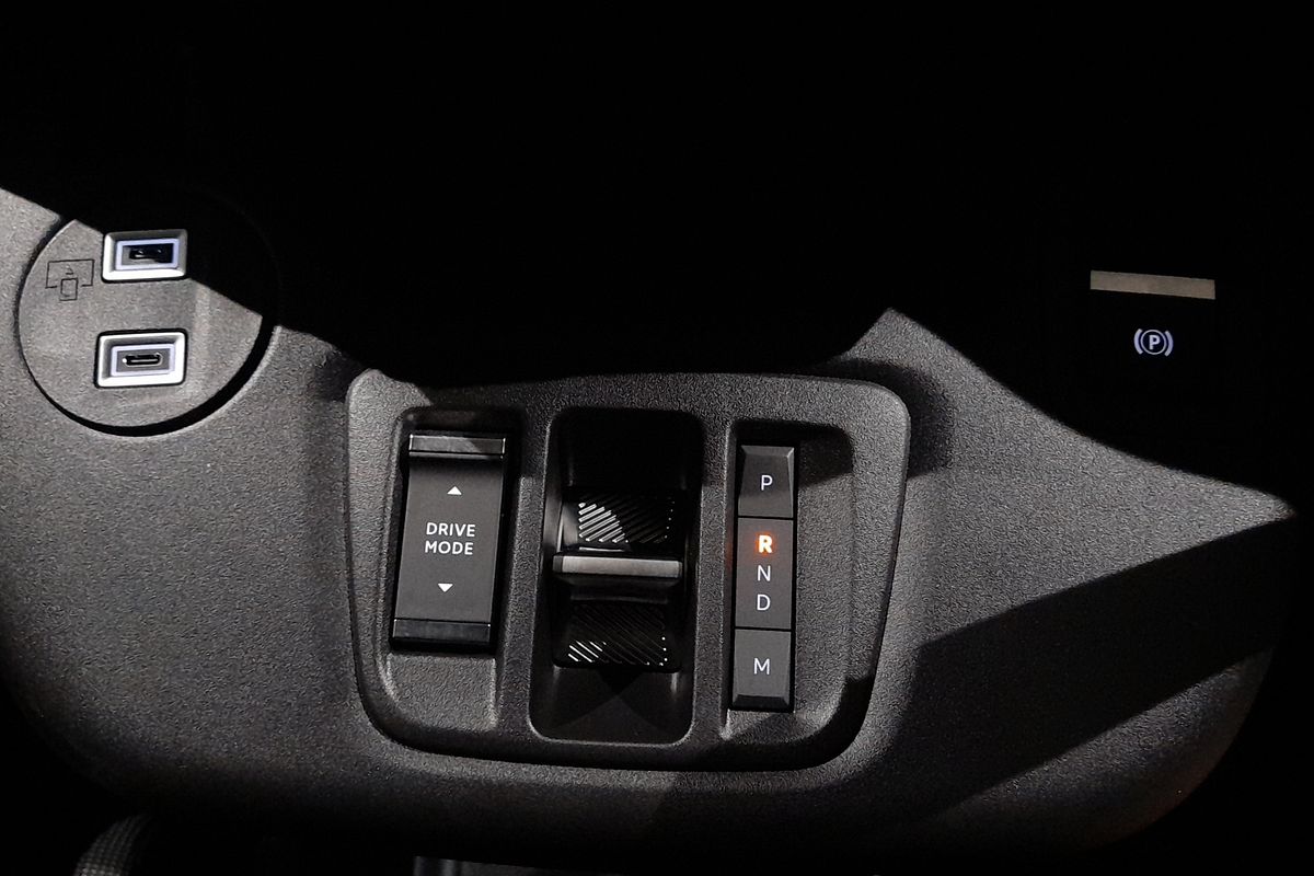 2024 Peugeot Partner Pro K9 LWB
