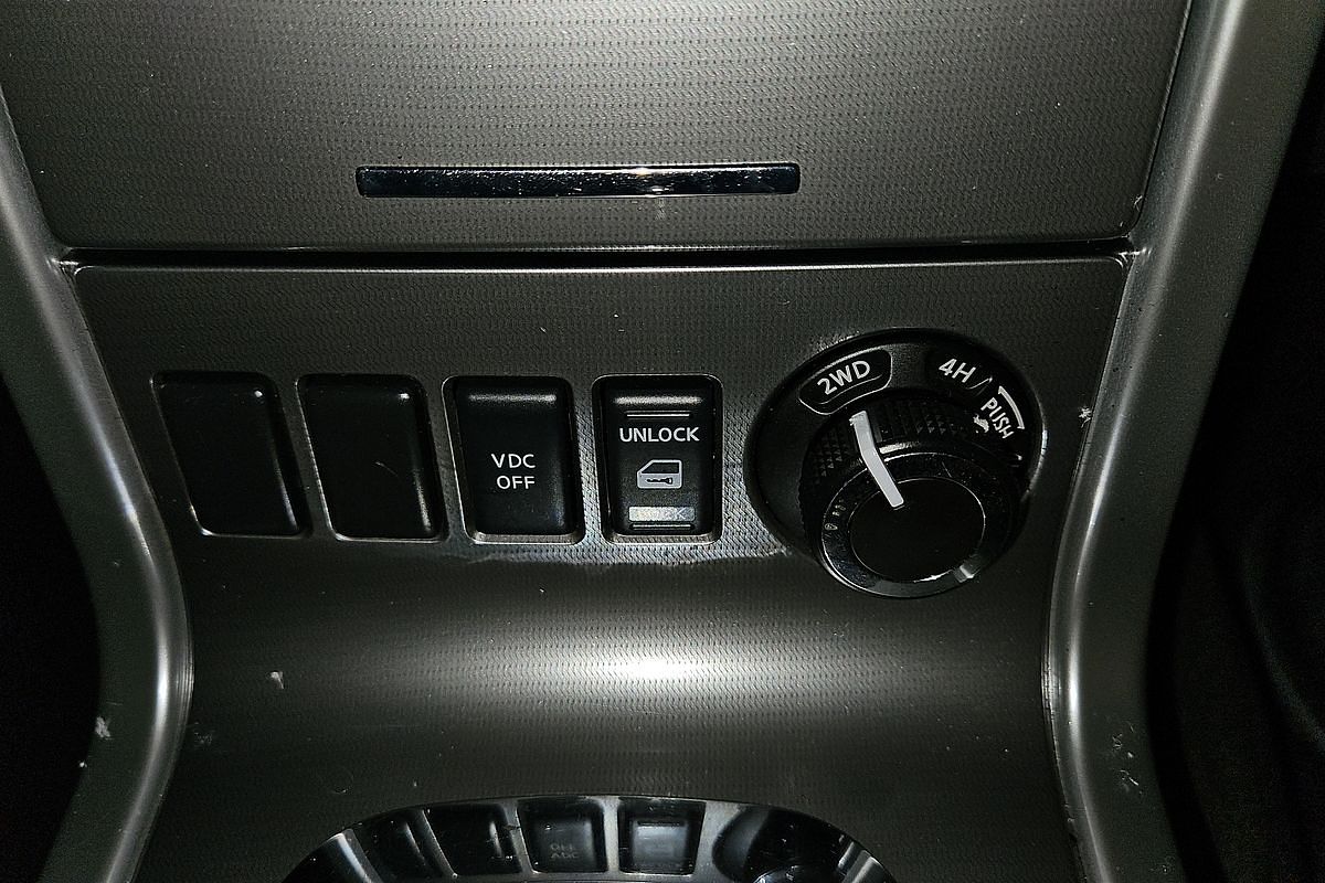 2011 Nissan Navara ST-X 550 D40 4X4