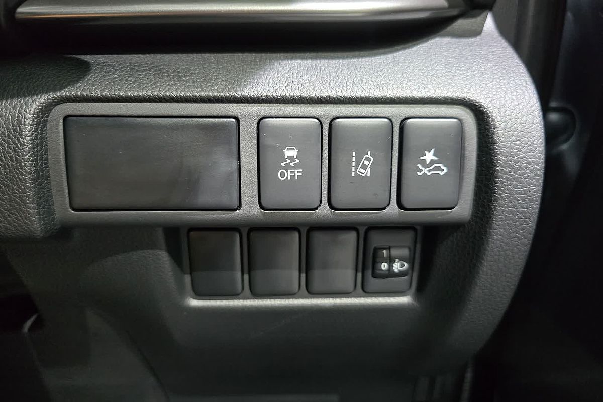 2023 Mitsubishi Eclipse Cross LS Black Edition YB