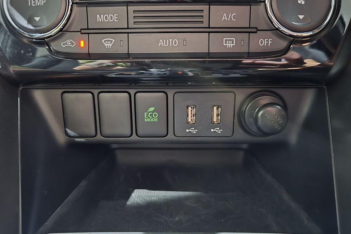 2023 Mitsubishi Eclipse Cross LS Black Edition YB