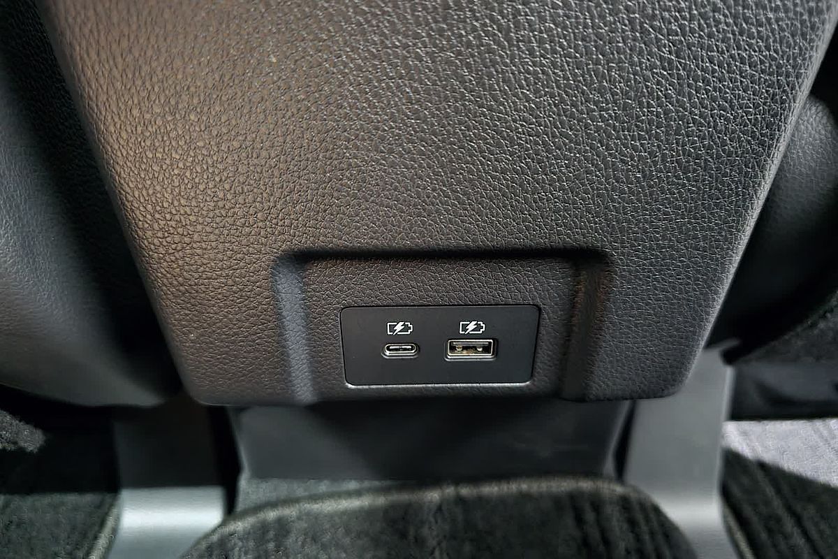 2023 Mitsubishi Eclipse Cross LS Black Edition YB