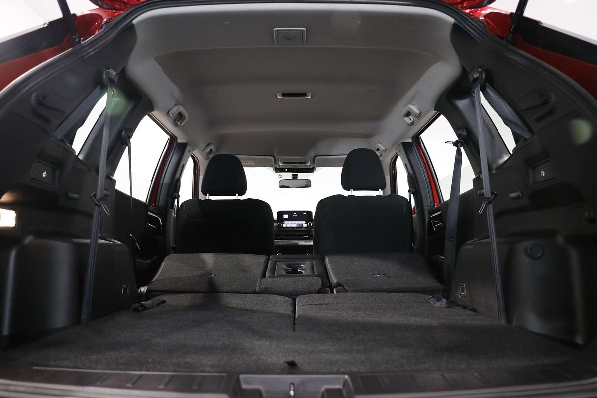 2023 Mitsubishi Outlander ES ZM