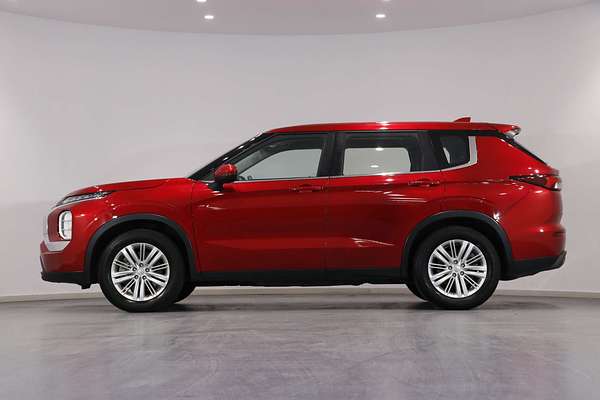 2023 Mitsubishi Outlander ES ZM