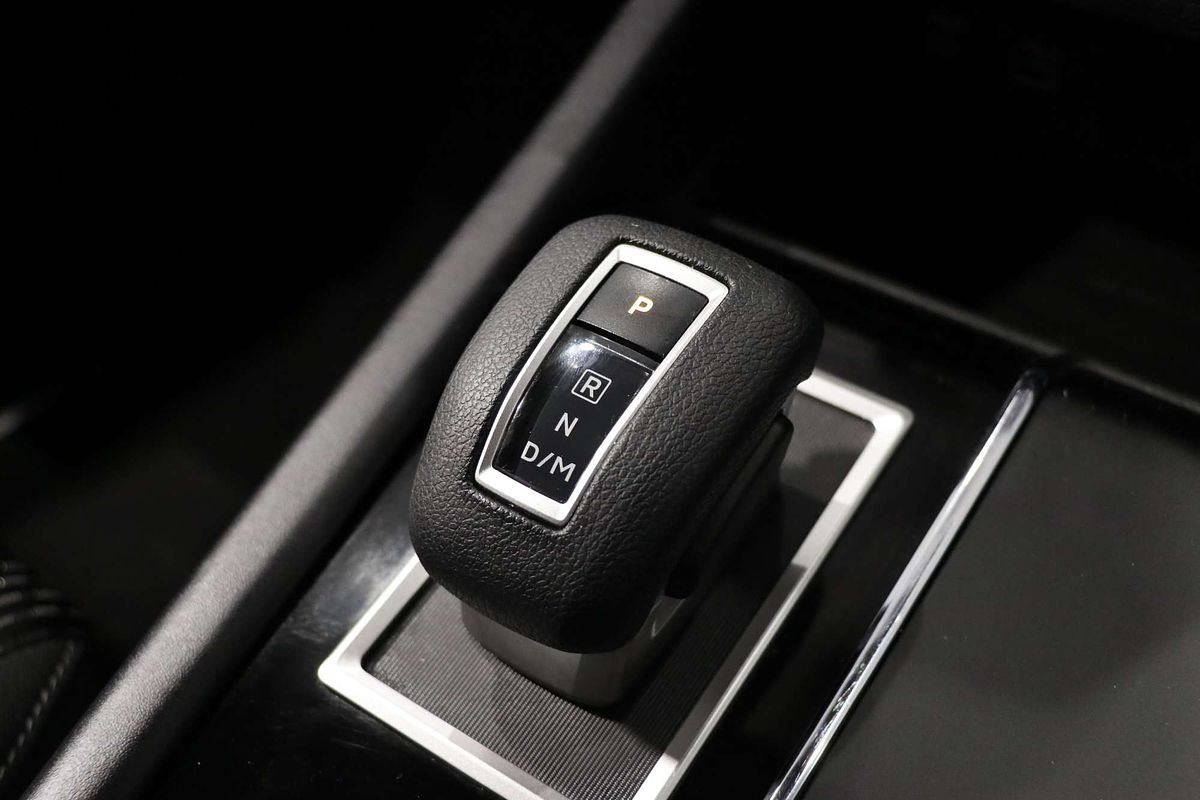 2023 Mitsubishi Outlander ES ZM