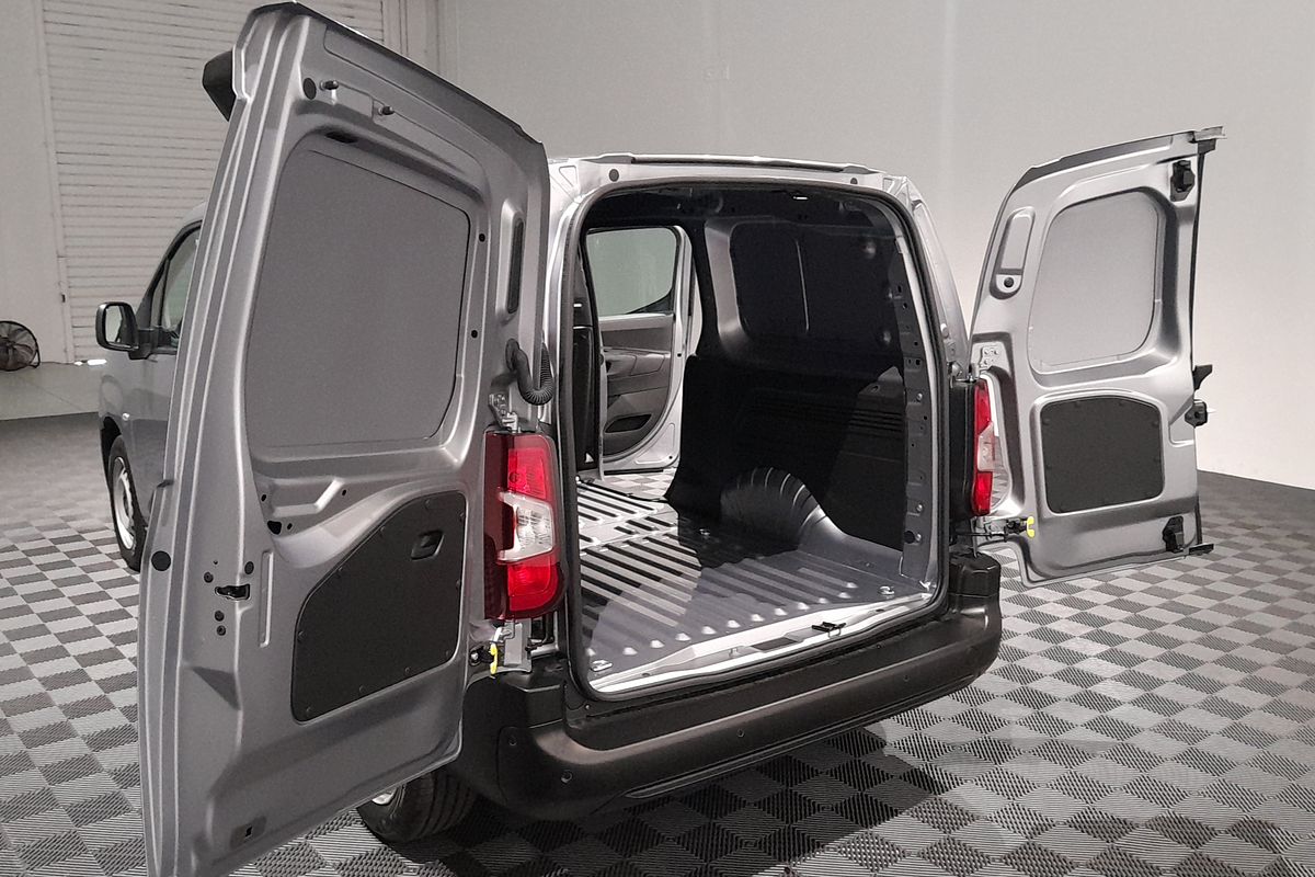 2024 Peugeot Partner Pro K9 LWB