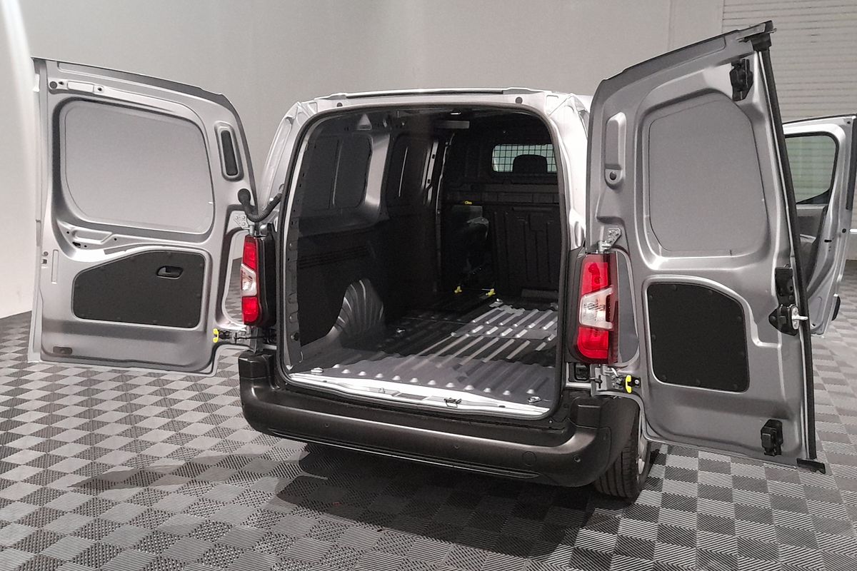 2024 Peugeot Partner Pro K9 LWB