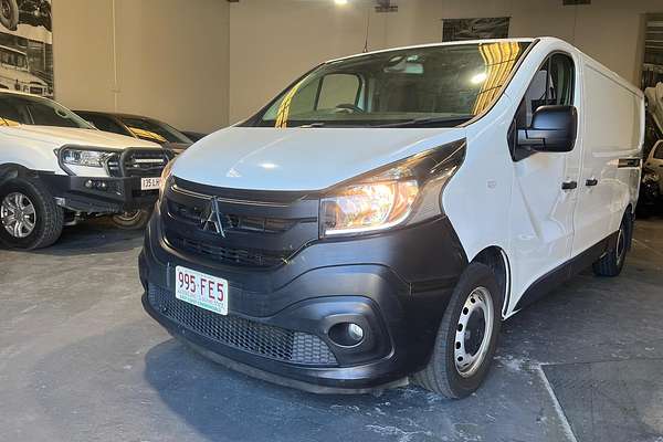 2020 Mitsubishi Express GLX SN LWB