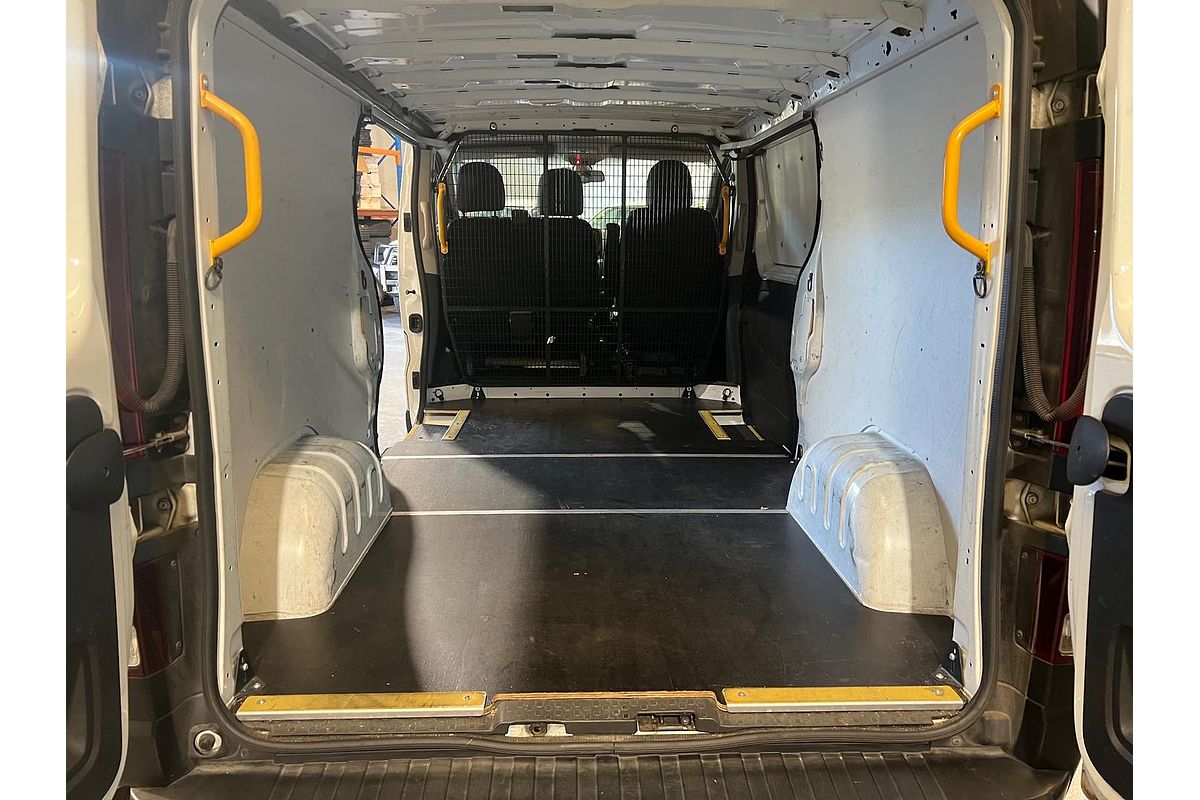 2020 Mitsubishi Express GLX SN LWB