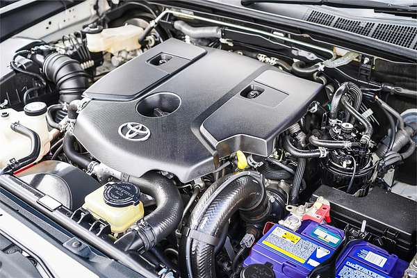2017 Toyota Hilux Workmate GUN125R 4X4