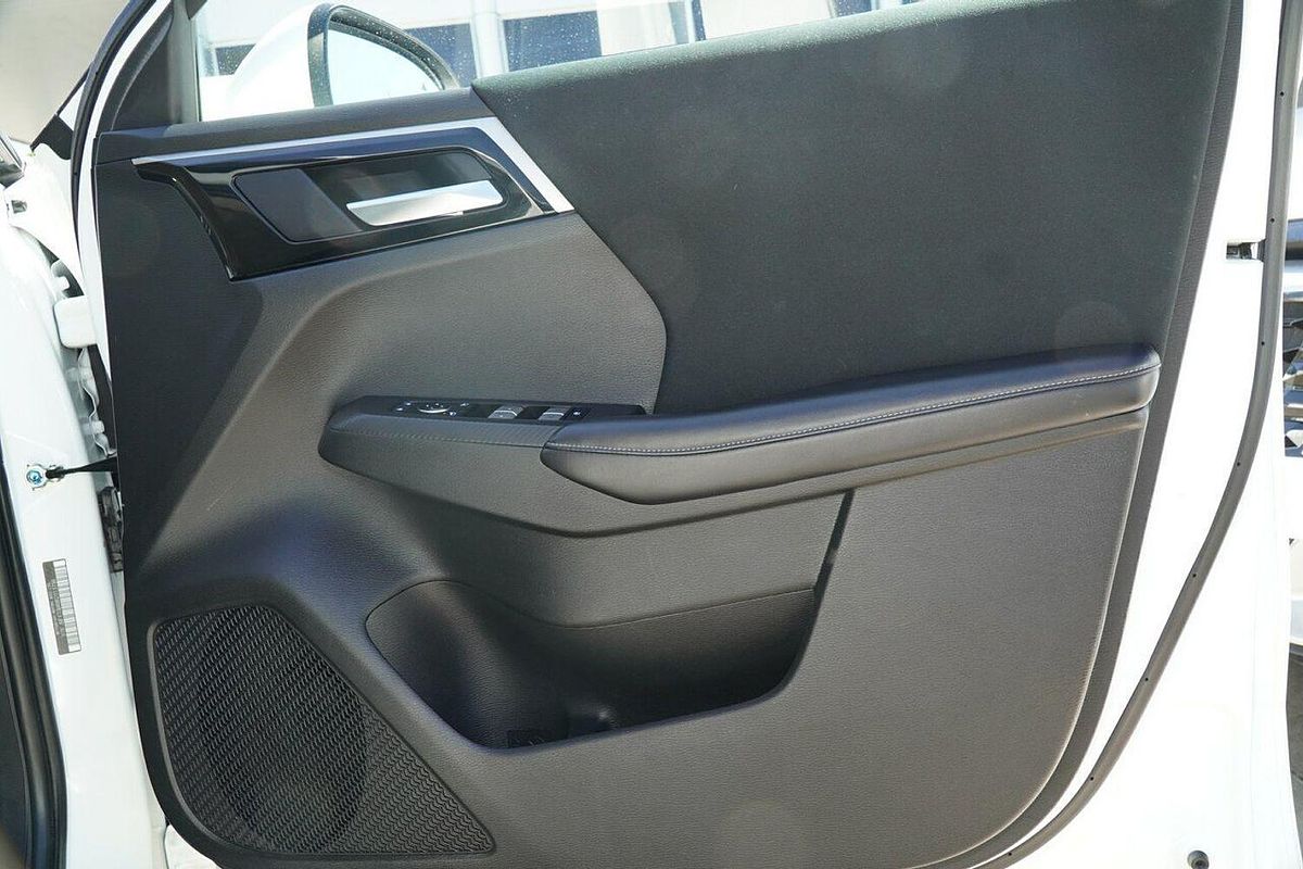 2022 Mitsubishi Outlander ES ZM