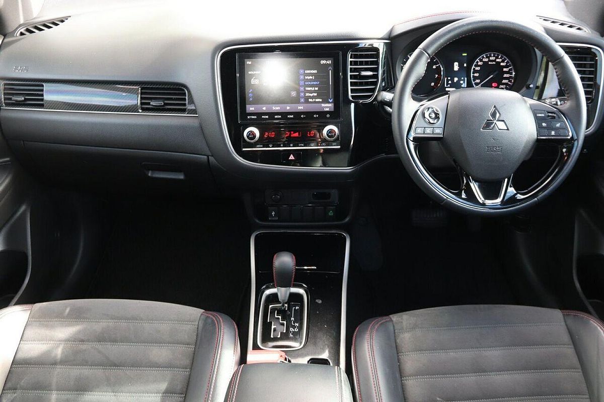 2021 Mitsubishi Outlander Black Edition ZL