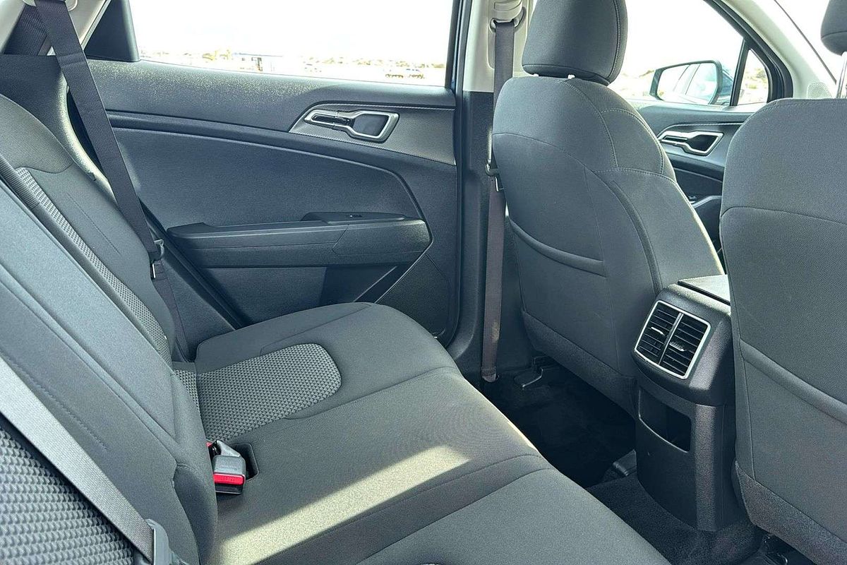 2023 Kia Sportage S NQ5