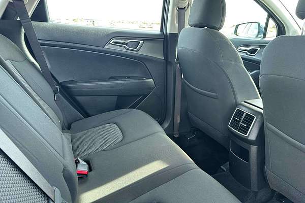 2023 Kia Sportage S NQ5