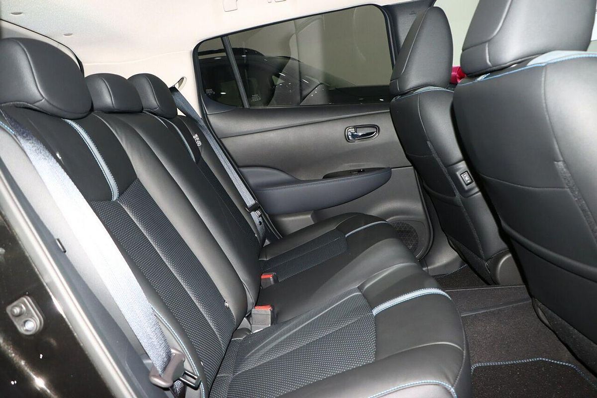 2022 Nissan LEAF e+ ZE1