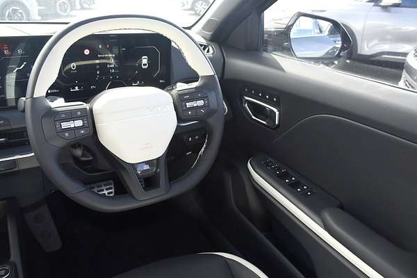2025 Kia K4 GT-Line CL4m