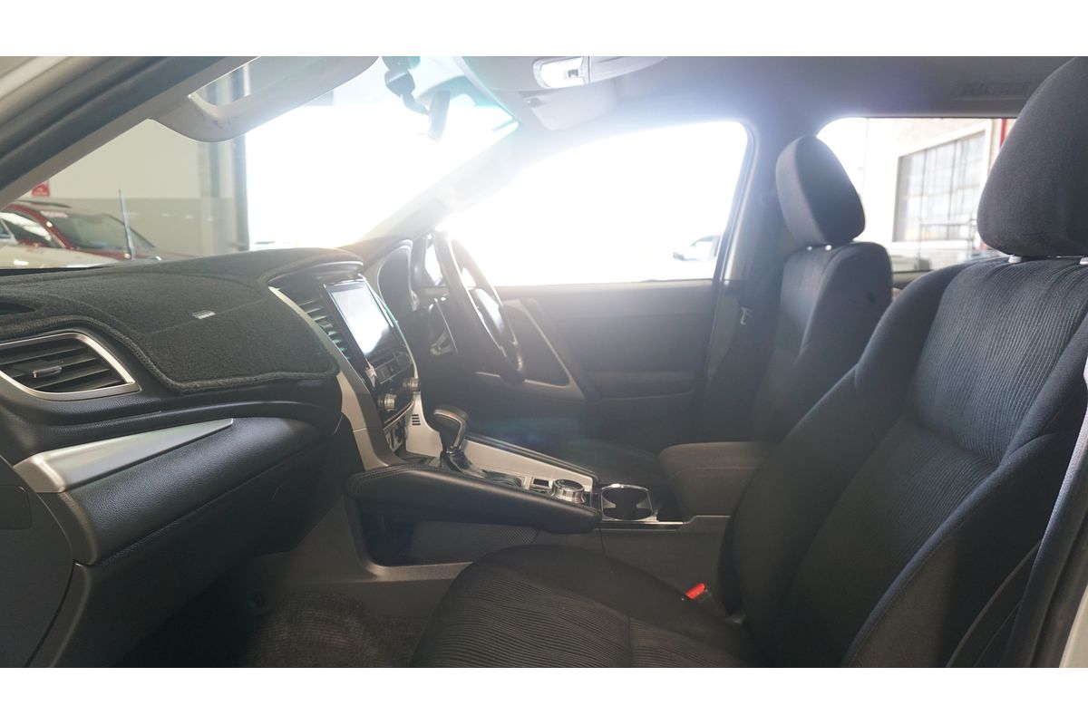 2020 Mitsubishi Pajero Sport GLX QF