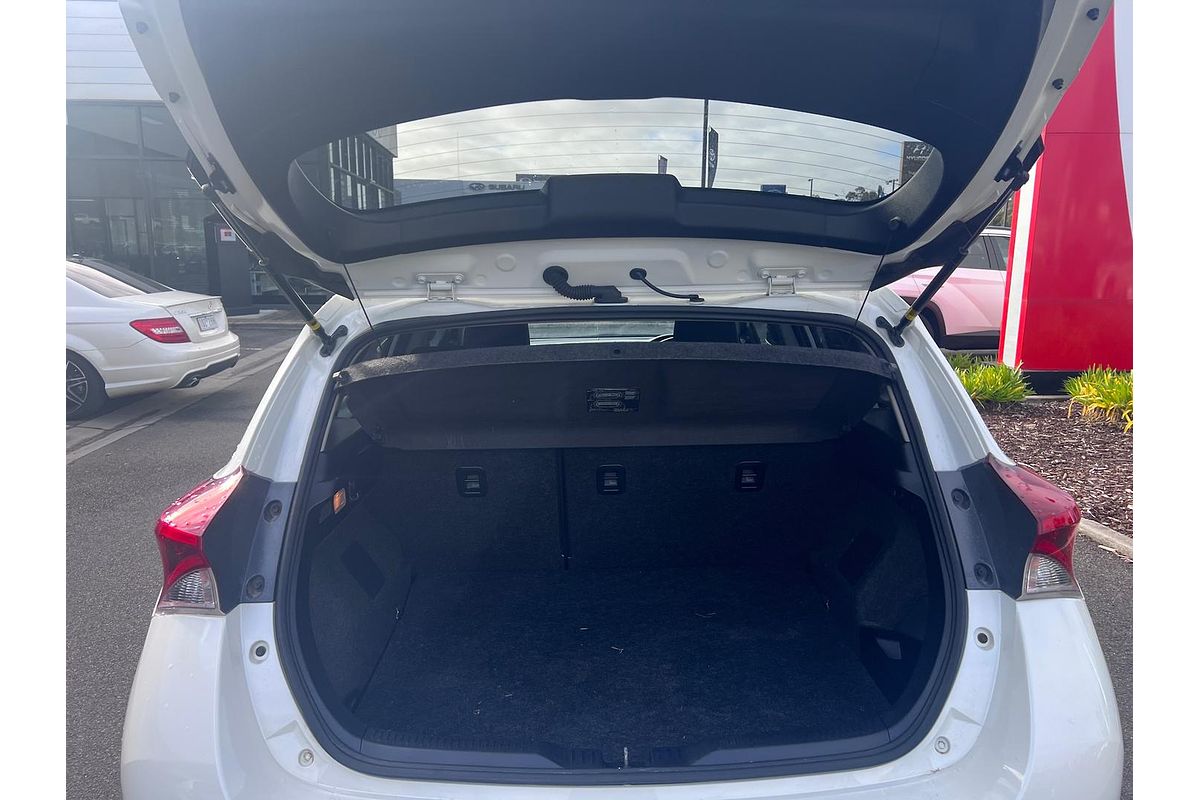 2017 Toyota Corolla Hybrid ZWE186R