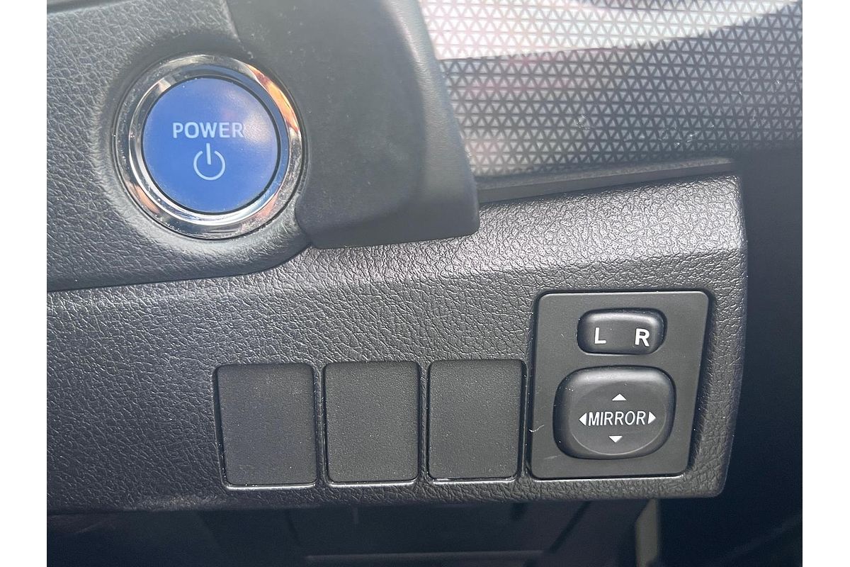 2017 Toyota Corolla Hybrid ZWE186R