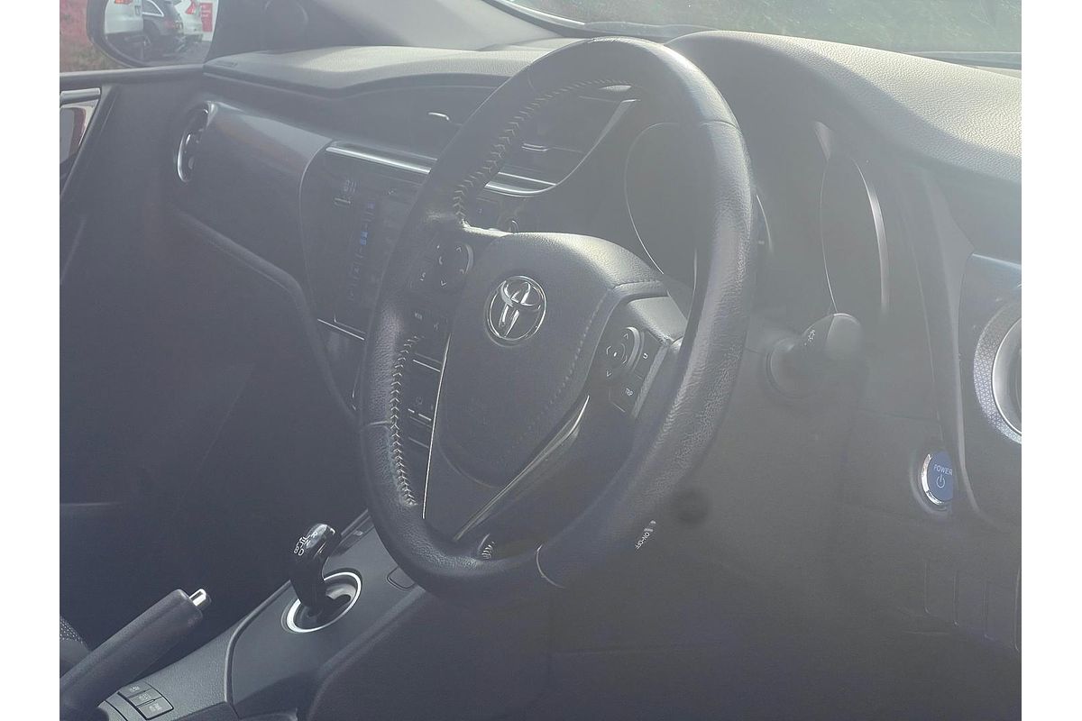 2017 Toyota Corolla Hybrid ZWE186R