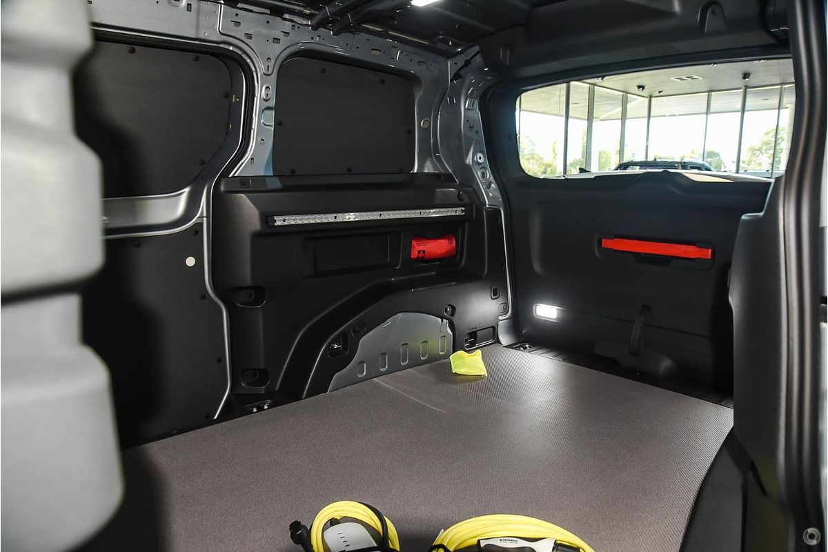 2025 Volkswagen ID. Buzz Cargo BEV550 EBN SWB