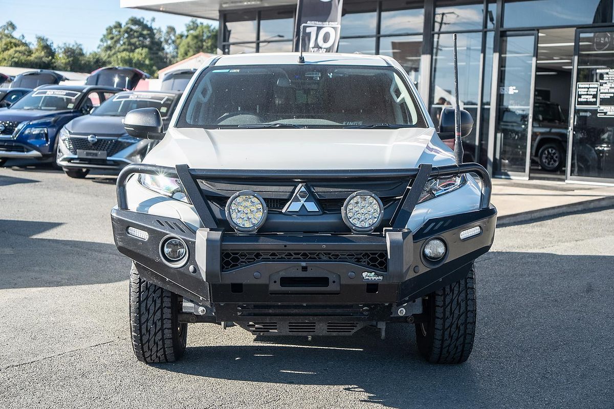 2022 Mitsubishi Triton GLX+ MR 4X4
