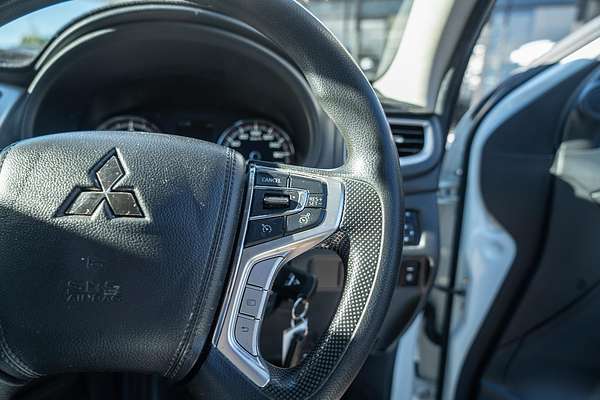 2022 Mitsubishi Triton GLX+ MR 4X4
