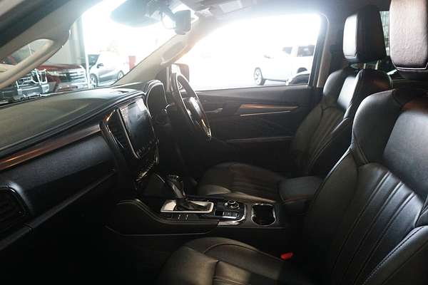 2022 Isuzu MU-X LS-T