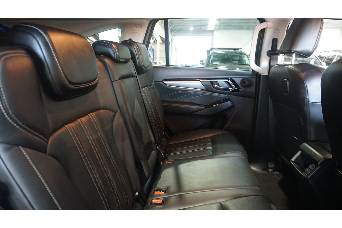 2022 Isuzu MU-X LS-T