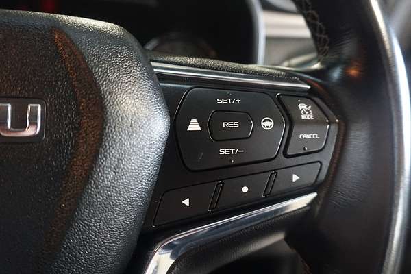 2022 Isuzu MU-X LS-T