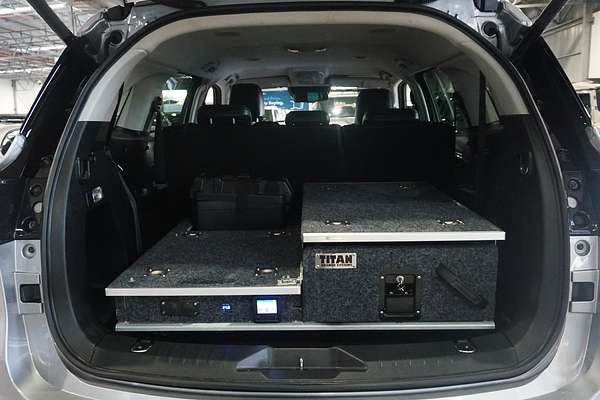 2022 Isuzu MU-X LS-T