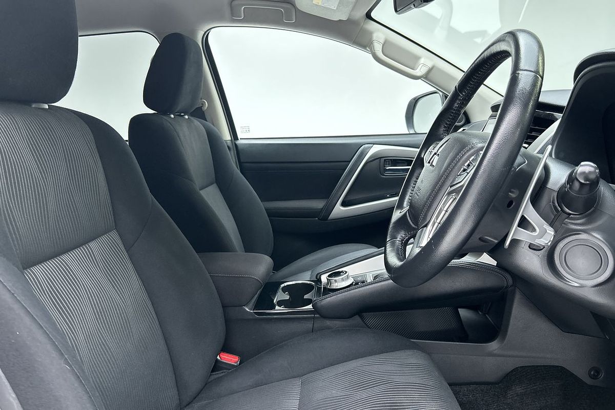 2021 Mitsubishi Pajero Sport GLS QF