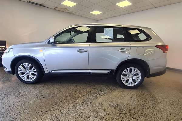 2021 Mitsubishi Outlander ES ZL